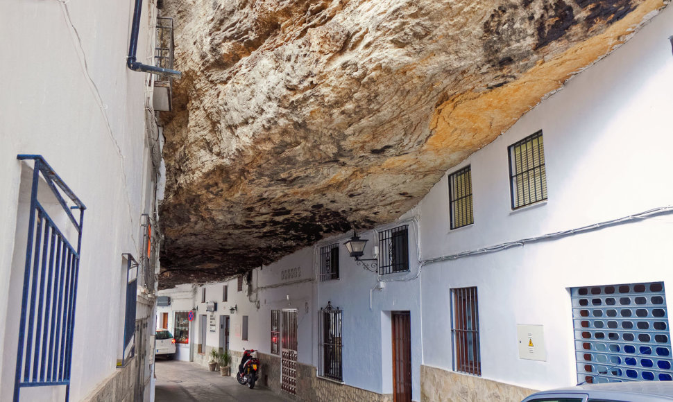 Setenil de las Bodegas