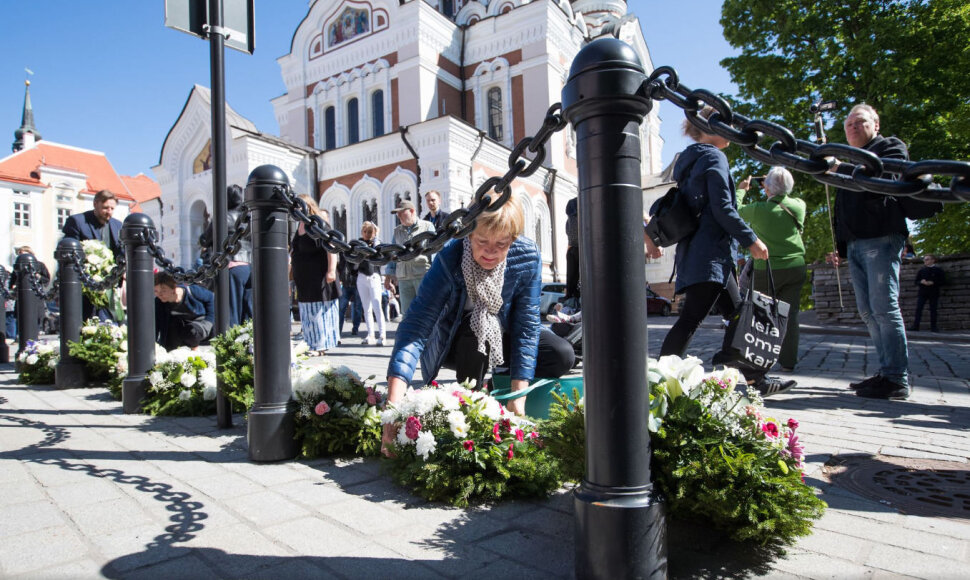 Estijoje surengta mokslo „laidotuvių procesija“ dėl nepakankamo finansavimo