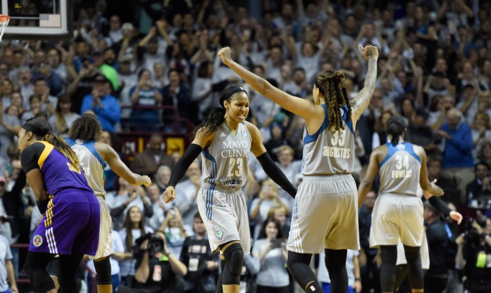 WNBA čempionėmis tapo „Minnesota Lynx“ krepšininkės.