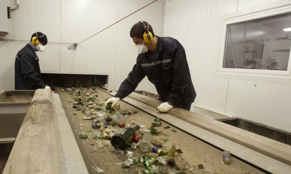 Stiklo perdirbimo gamykla Minske