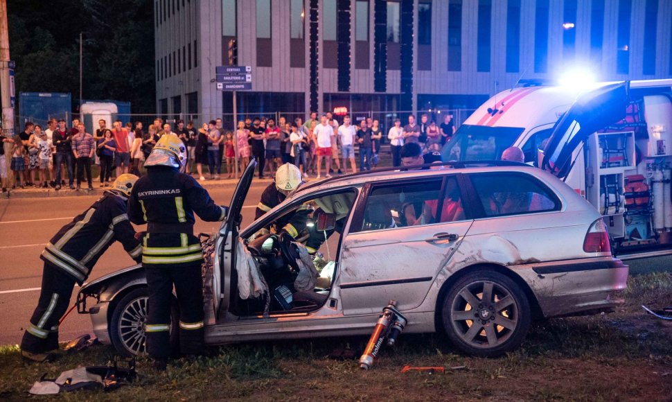 BMW vairuotoją sulaikė policija 