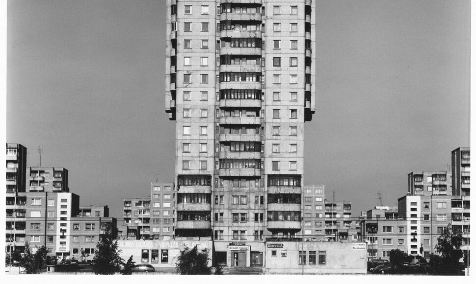 Vilnius, and still..., 2001&ndash;2002 m.