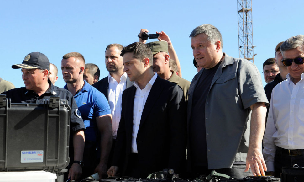 Ukrainos prezidentas V.Zelenskis apsilankė Mariupolyje