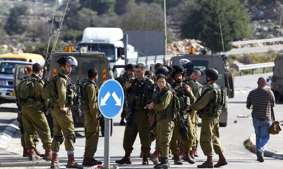 Izraelio kariai išpuolio vietoje