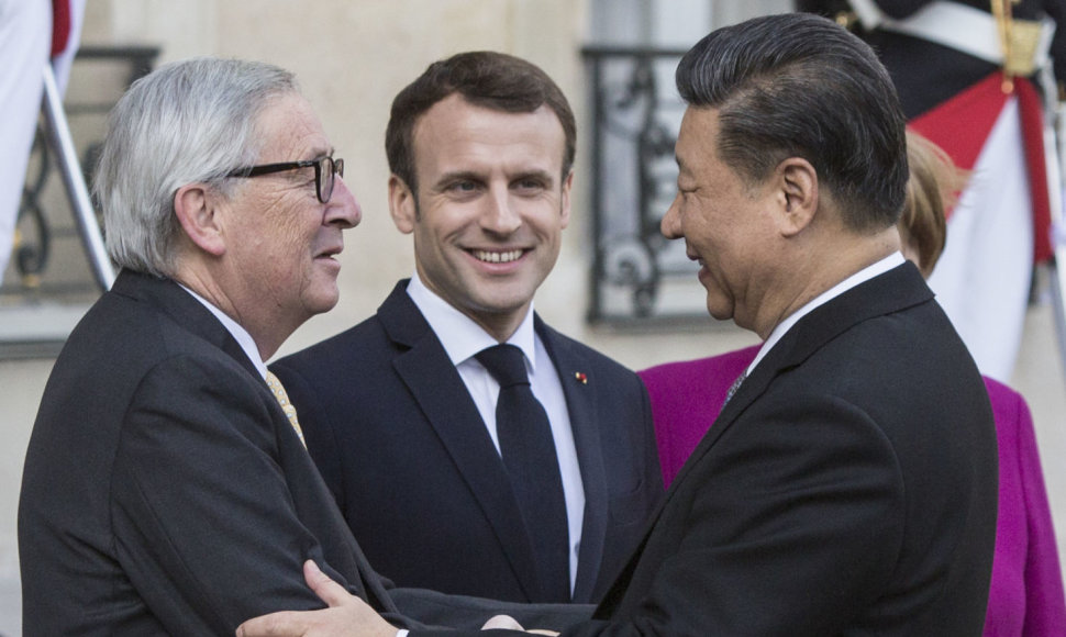 Jeanas-Claude'as Junckeris, Emmanuelis Macronas ir Xi Jinpingas