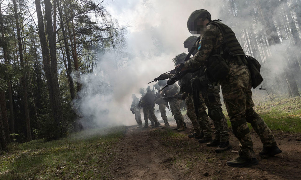 Lietuvos kariai surengė mokymus Ukrainos instruktoriams