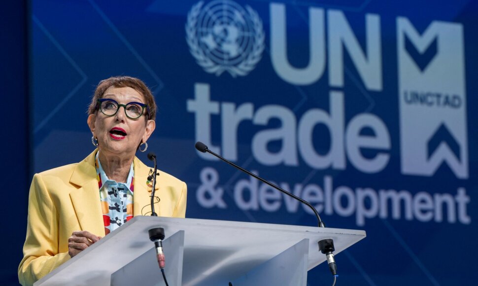 R. Grynspan / MARTIAL TREZZINI / via REUTERS