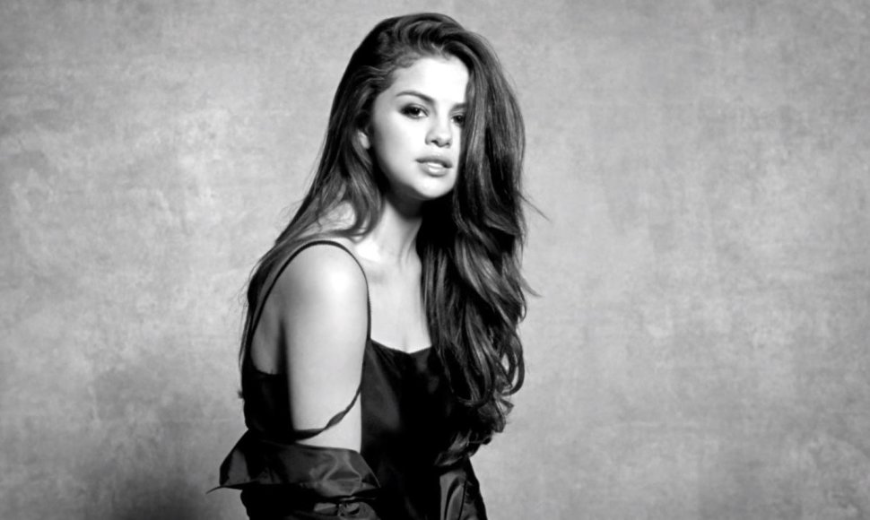 Selena Gomez vaizdo klipe „Kill 'Em With Kindness“