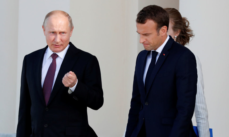 Vladimiro Putino ir Emmanuelio Macrono susitikimas Sankt Peterburge