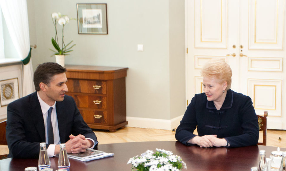 Prezidentė Dalia Grybauskaitė susitiko su energetikos ministru Jaroslavu Neverovičiumi.