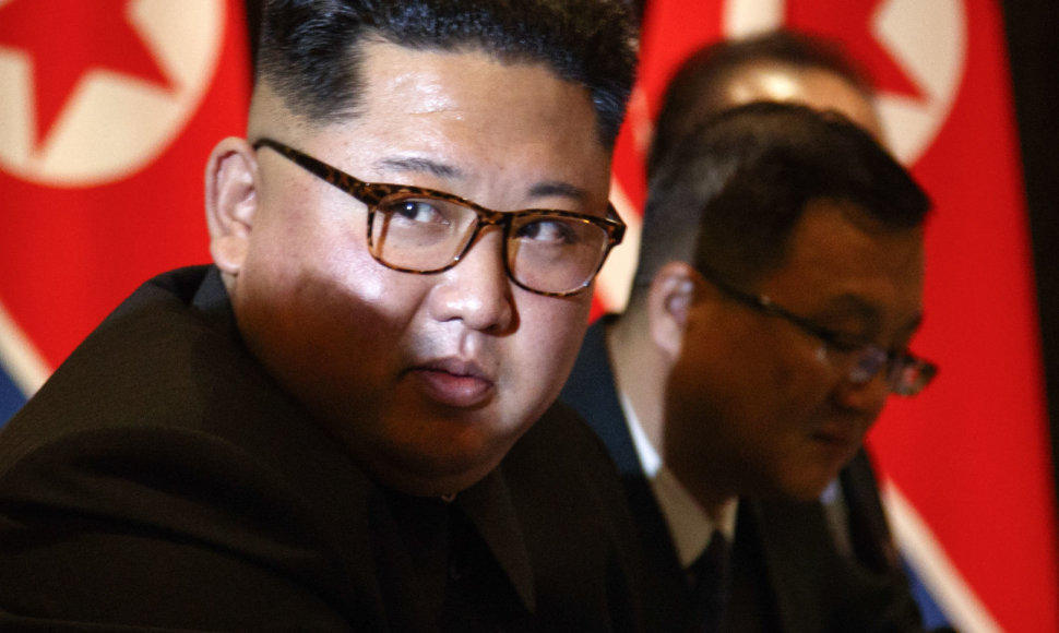 Kim Jong Unas ir Donaldas Trumpas