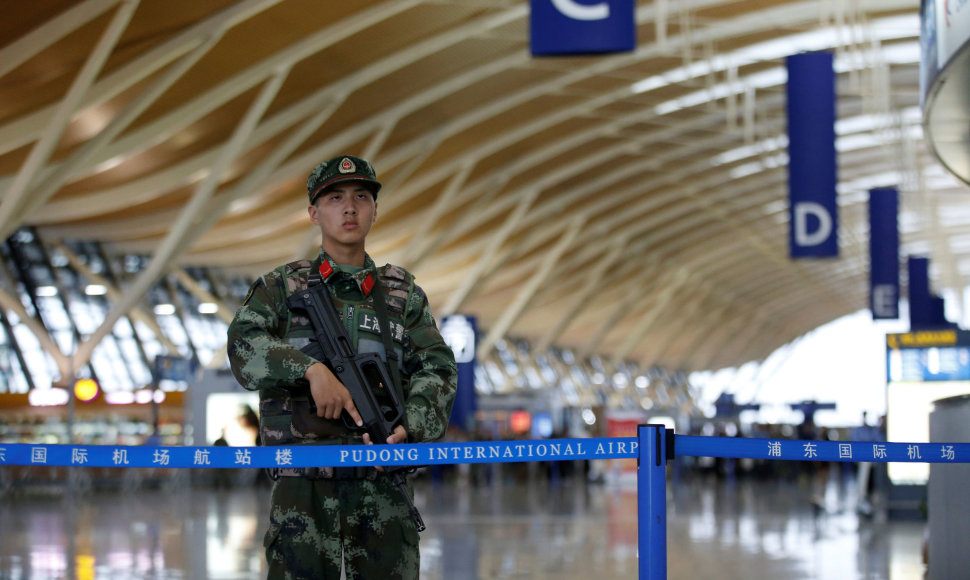 Šanchajaus oro uoste sprogus fejerverkams yra sužeistųjų