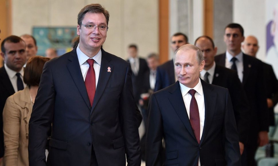 Į Belgradą atvykęs Putinas sutiktas kaip didvyris