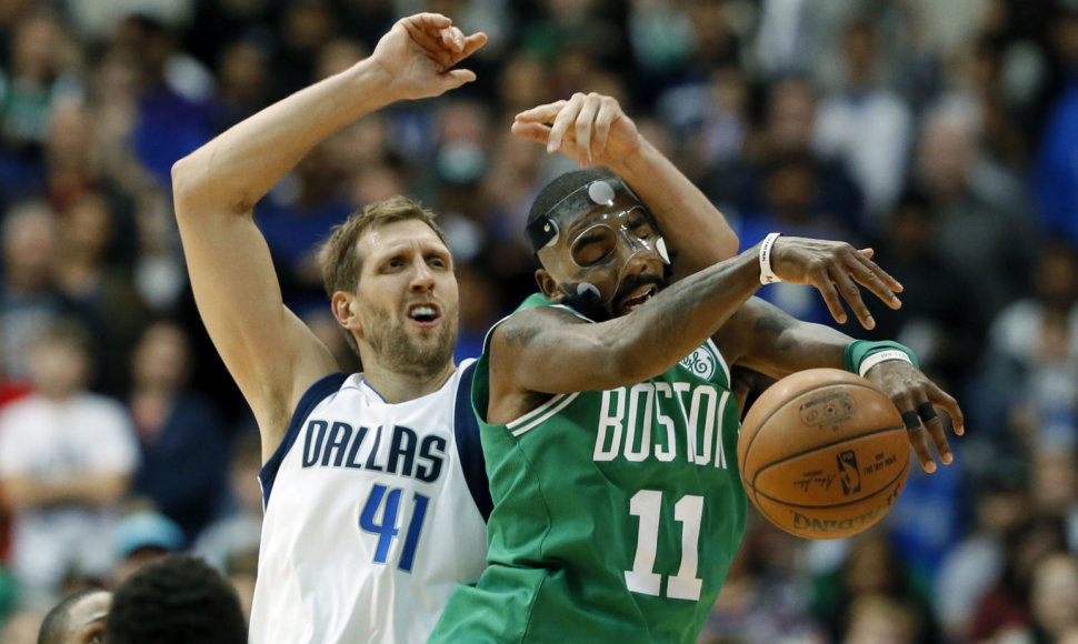 Dirkas Nowitzkis ir Kyrie Irvingas