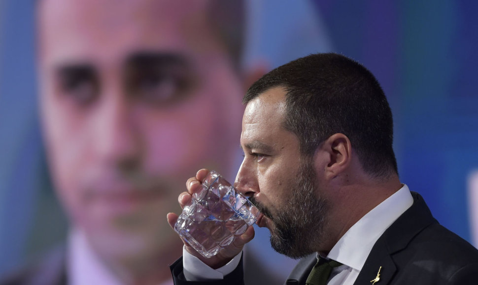 Matteo Salvini ir Luigi Di Maio (fone)