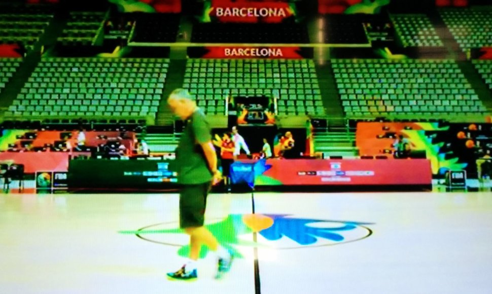 Lietuvos krepšinio rinktinės treniruotė – per Barselonos arenos televizorių ekranus