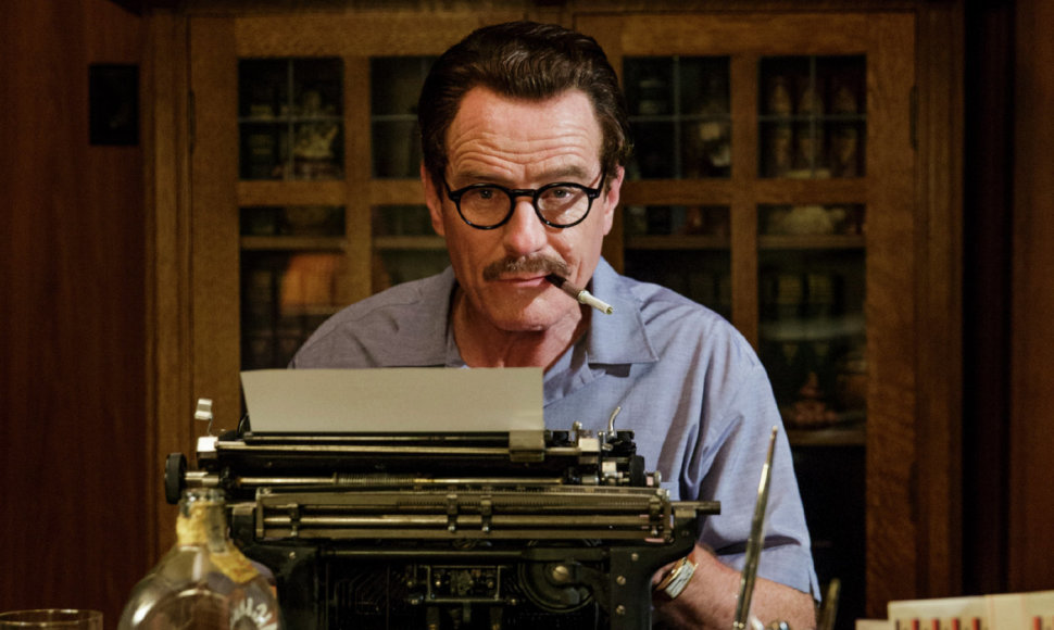 Bryanas Cranstonas filme „Trumbo“