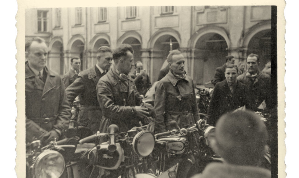   Įdomioji istorija: motociklininkų sezono atidarymas Vilniuje (1939.04.23)