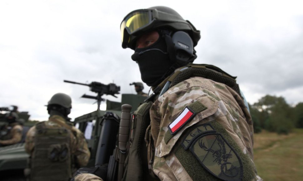 Lenkijos specialiųjų pajėgų karys NATO pratybose