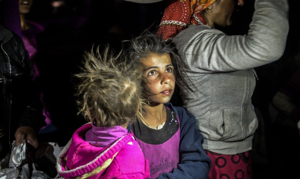Sirijos kurdų pabėgėliai plūsta į Turkiją