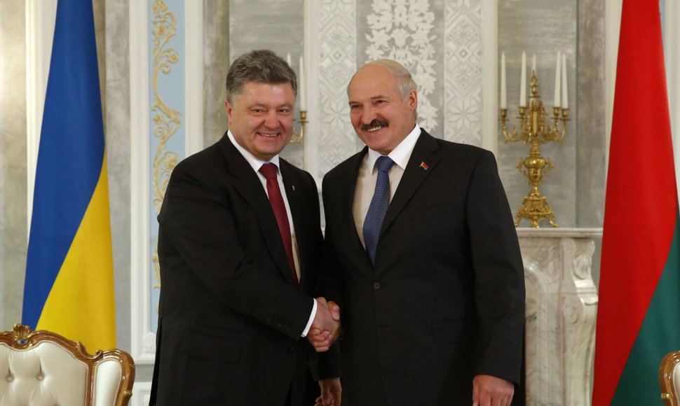 Ukrainos prezidentas Petro Porošenka ir Baltarusijos prezidentas Aliaksandras Lukašenka