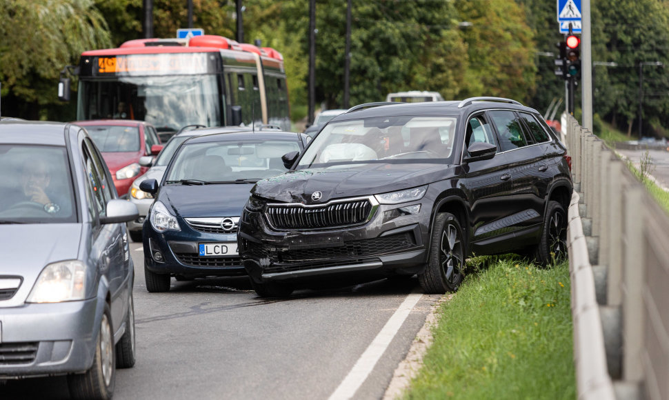 Avarija netoli Narbuto ir Sėlių gatvių sankryžos