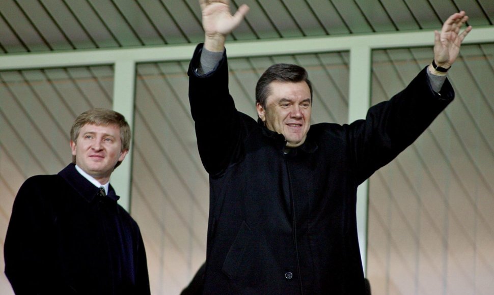 Rinatas Achmetovas su Viktoru Janukovyčium