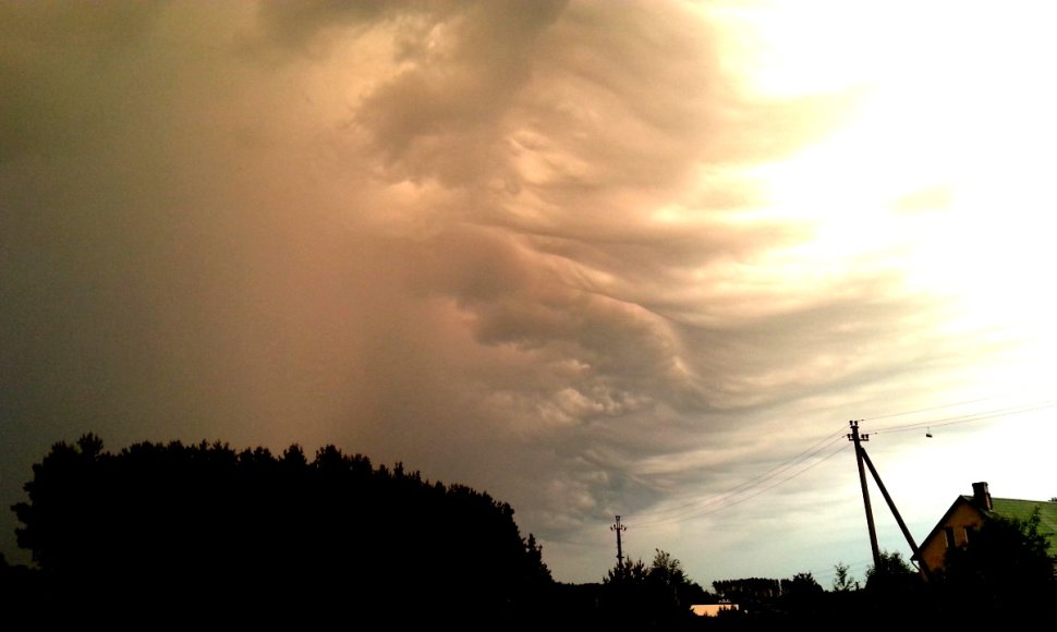 Audros debesis Vilniuje