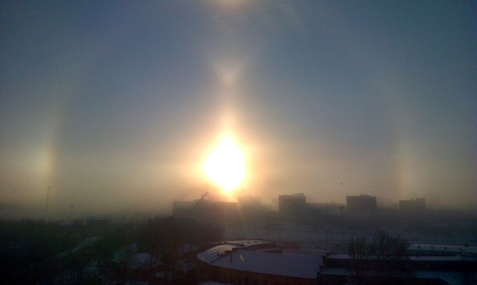 Saulės halas Vilniuje virš Panerių