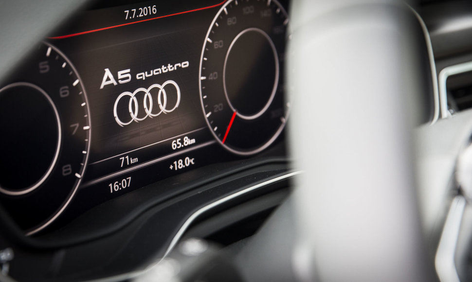 Vilniuje pristatyti naujieji „Audi A5“ ir Q2 automobiliai 