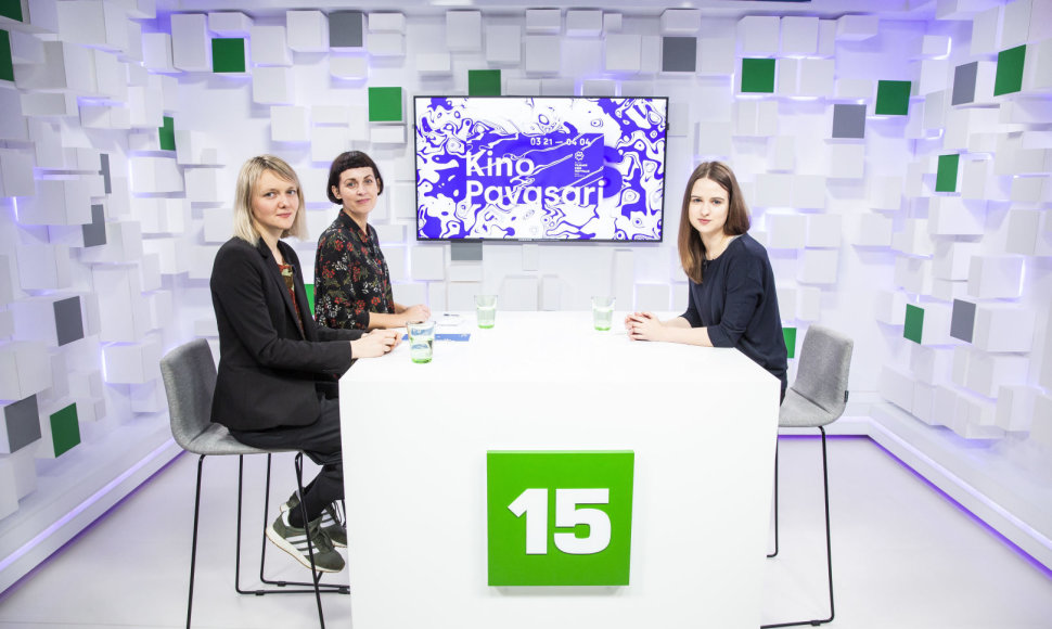 15min studijoje – Kino pavasario programos sudarytojos Mantė Valiūnaitė ir Dovilė Raustytė