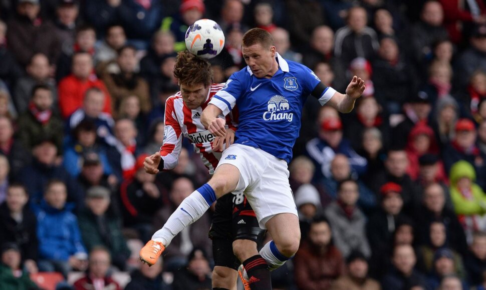 Marcos Alonso ir Jamesas McCarthy