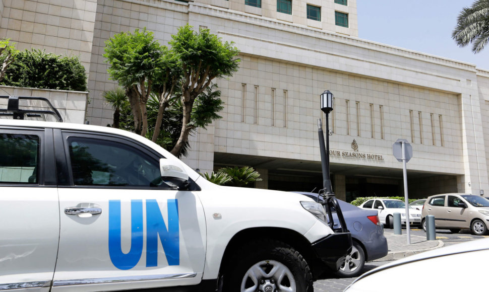 Jungtinių Tautų tyrėjų automobilis Damaske