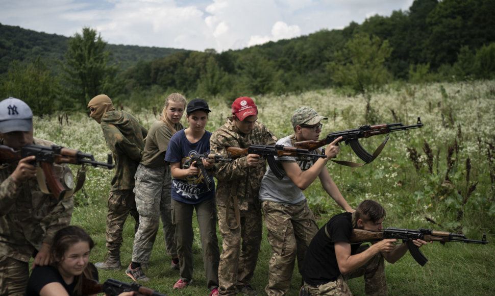 Ukrainos nacionalistų rengiama vaikų stovykla