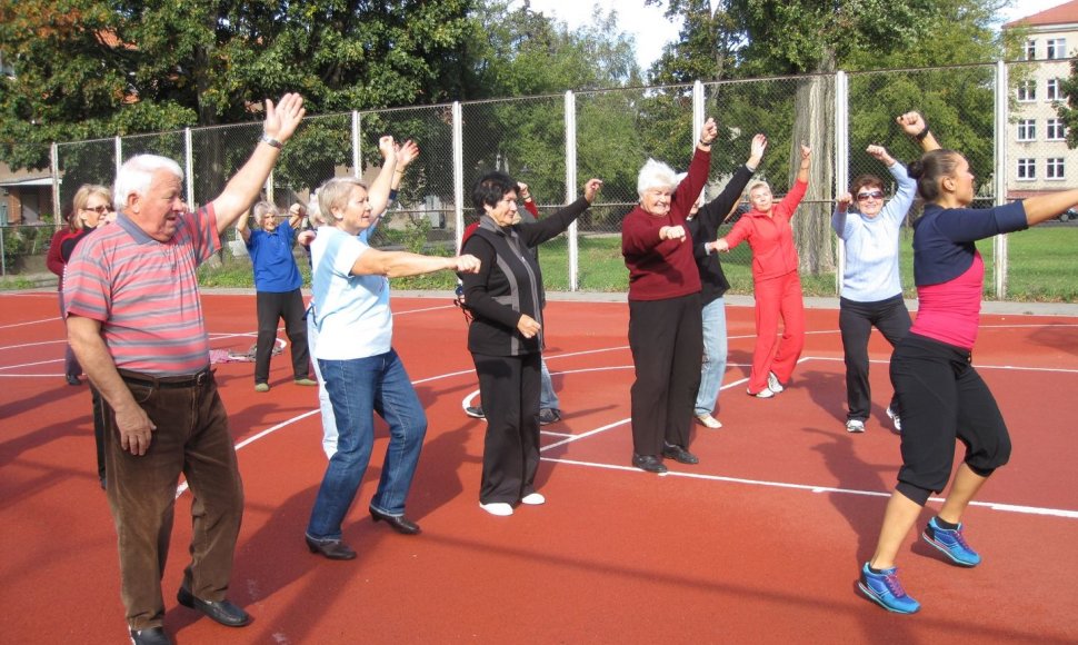 Klaipėdos senjorai visą spalį kviečiami kartu sportuoti.