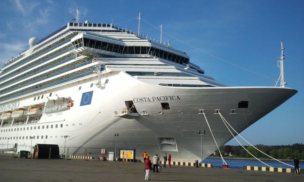Į Klaipėdą atplaukė kruizinis laivas „Costa Pacifica“ 