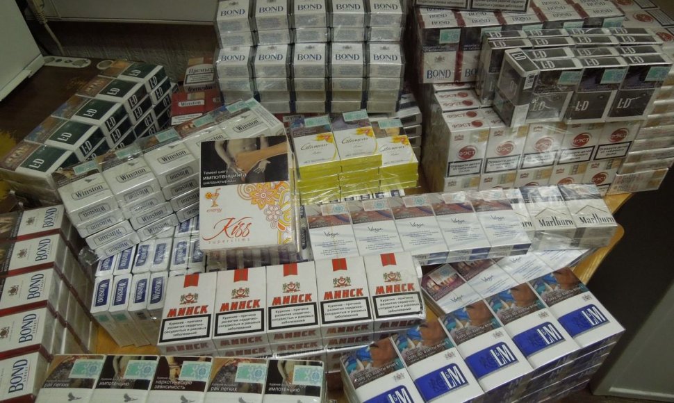 Klaipėdos pašte aptikta kontrabandinių cigarečių, atkeliavusių iš Kazachstano, Baltarusijos bei Kirgizijos.