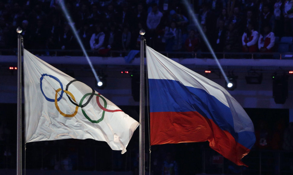 IOC ir Rusijos vėliavos 