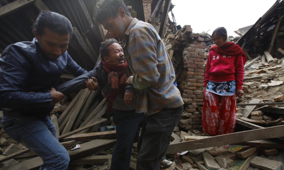 Nepalas po galingo žemės drebėjimo
