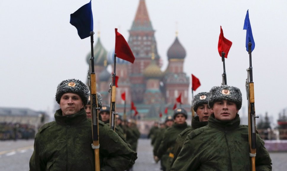 Rusijos kariai parade Maskvos Raudonojoje aikštėje