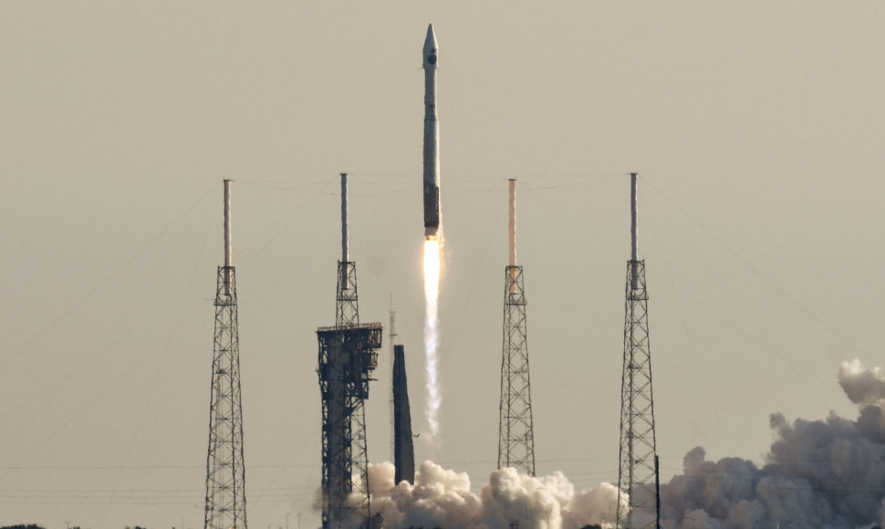 Raketos „Atlas V“ startas