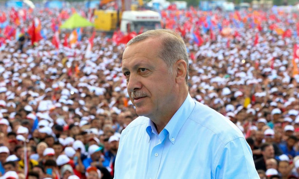 Daugiatūkstantinis Erdogano palaikymo mitingas Turkijoje
