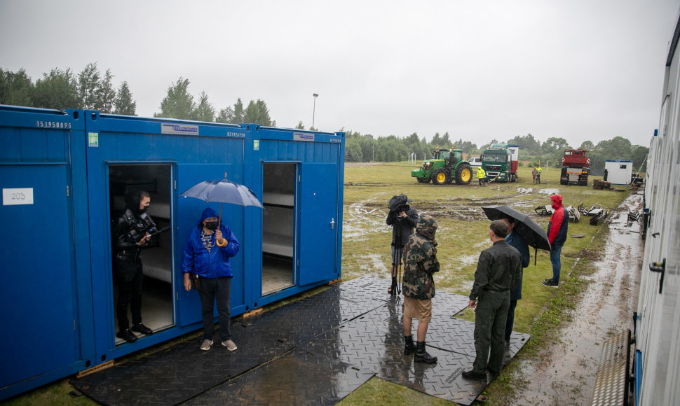 Medininkuose statomi konteineriniai nameliai migrantams