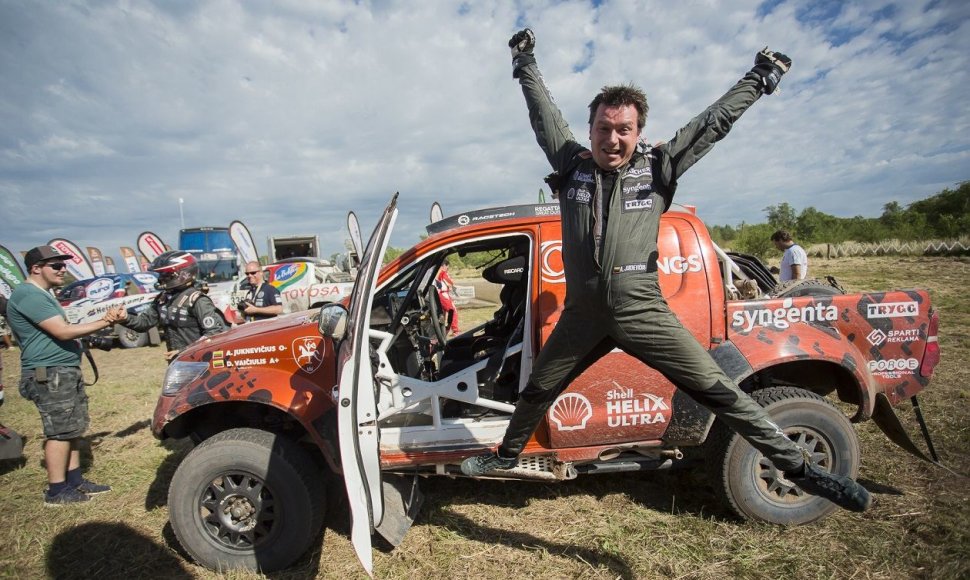 Antanas Juknevičius po Dakaro ralio finišo
