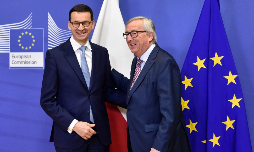 Mateuszas Morawieckis ir Jeanas-Claude`as Junckeris