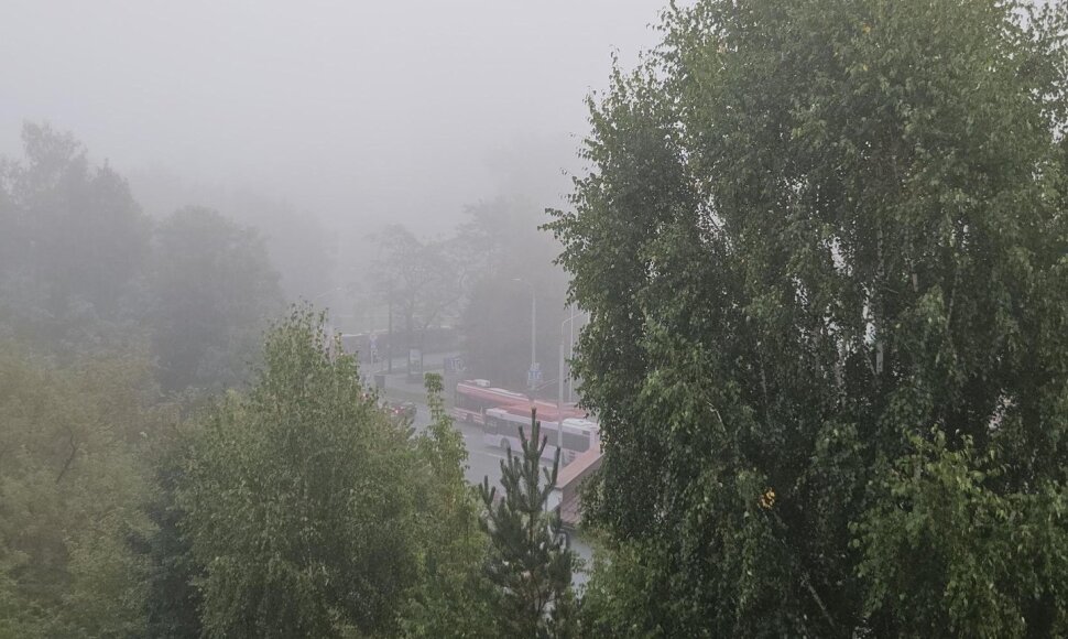 Rūkas Vilniuje rugsėjo 15 d. rytą