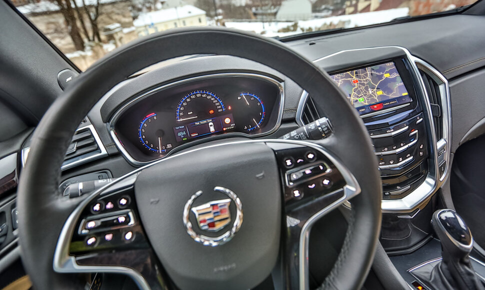 „Cadillac SRX“