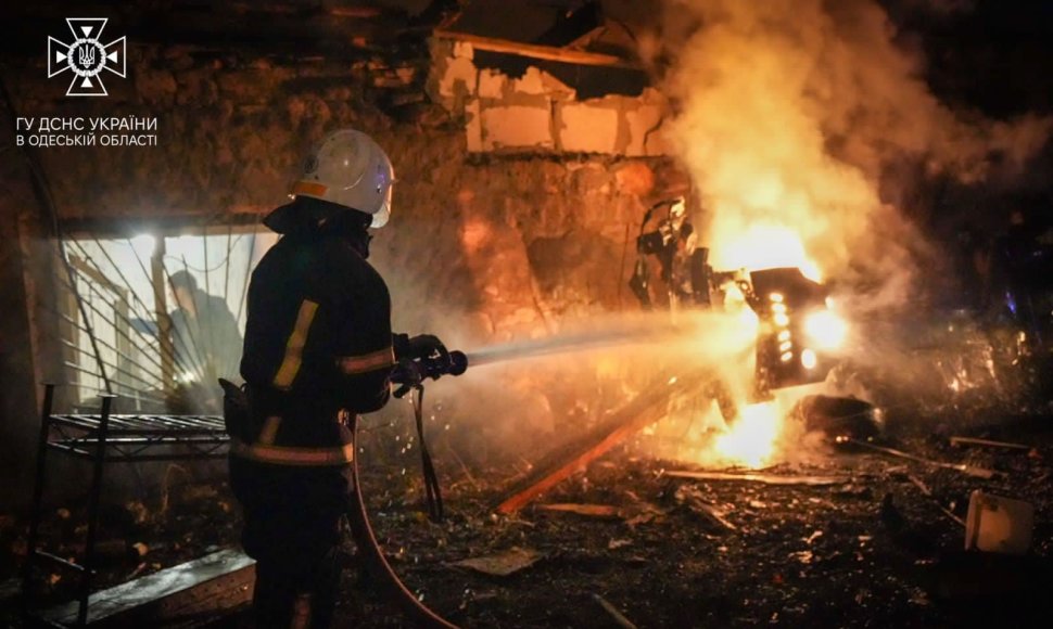 Rusija atakavo Odesos sritį: apgadinti namai, sužeisti žmonės