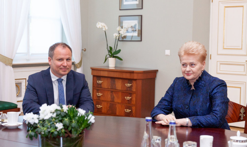 Prezidentė Dalia Grybauskaitė susitiko su kandidatu į ŽUM ministrus Giedriu Surpliu