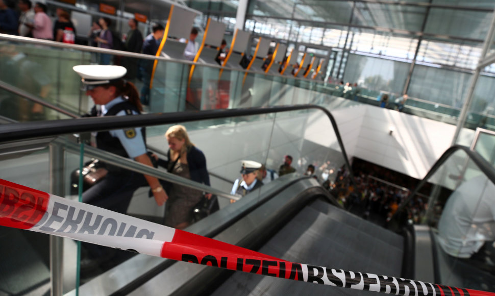  Dėl incidento laikinai buvo uždaryta dalis vieno judriausių Vokietijos oro uostų